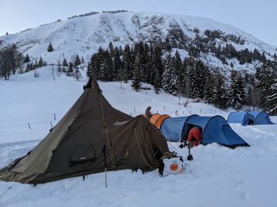 Bivouac TIPI hivernal